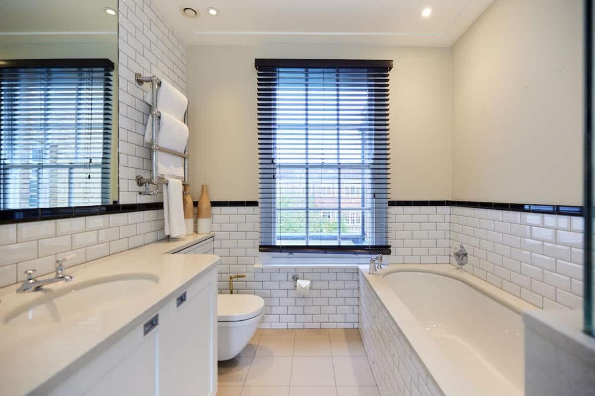 The St. Lukes Garden Place - Spacious 4bdr House With Garden And Terrace